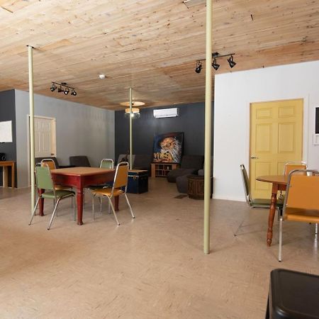 Hostel Le Cheval Noir Trois-Pistoles Exteriér fotografie